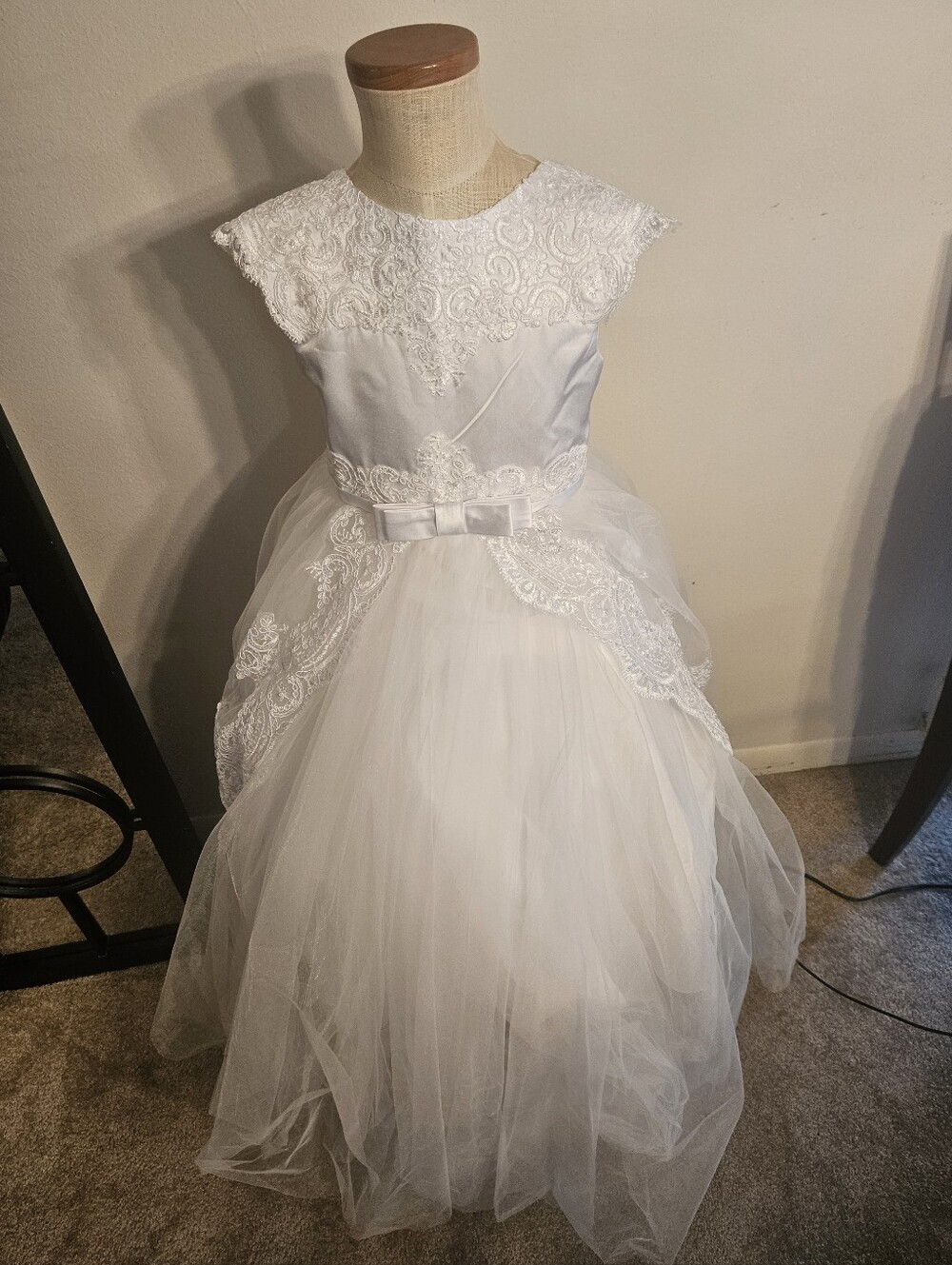 White Lace Tulle Flower Girl/ Junior Bridesmaid Dress with Bow